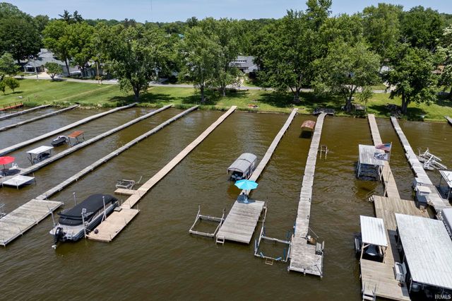 12135 N Upper Lake Shore, Monticello, IN 47960