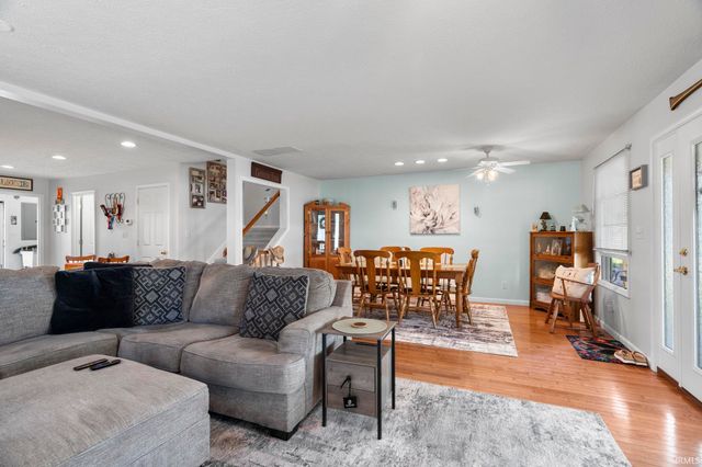 12135 N Upper Lake Shore, Monticello, IN 47960