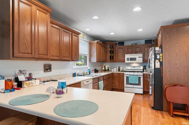 12135 N Upper Lake Shore, Monticello, IN 47960