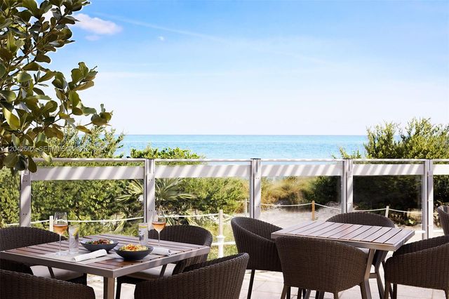 6801 Collins Ave 1101, Miami Beach, FL 33141