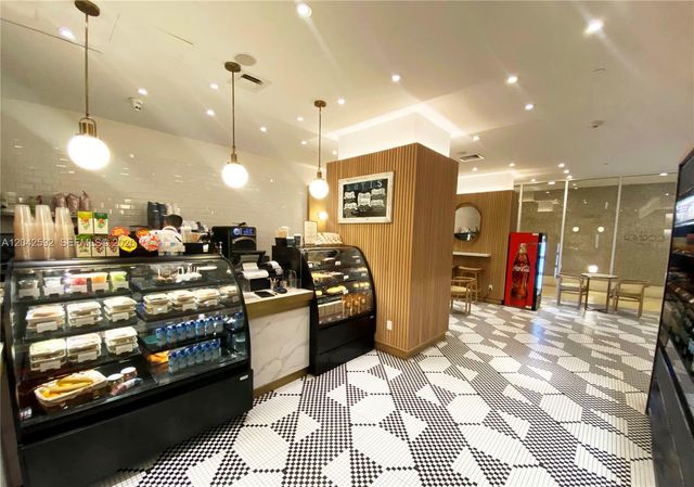6801 Collins Ave 1101, Miami Beach, FL 33141