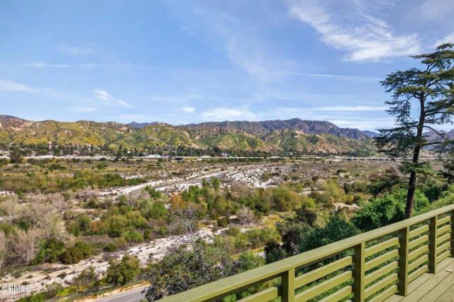 10755 Wheatland Avenue, Sunland, CA 91040