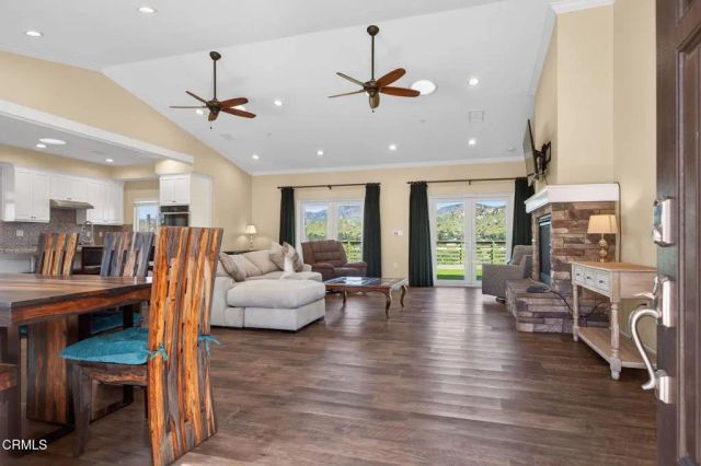 10755 Wheatland Avenue, Sunland, CA 91040