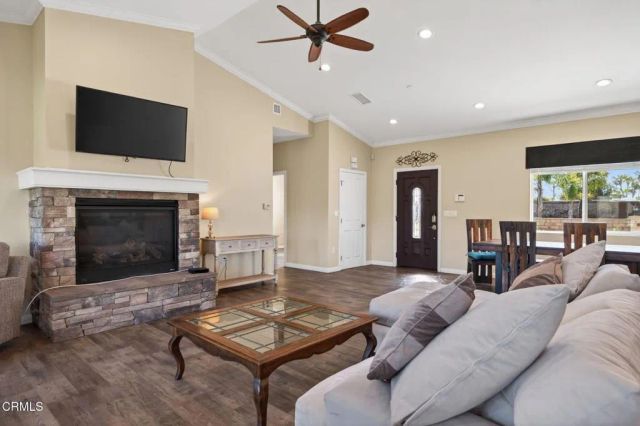 10755 Wheatland Avenue, Sunland, CA 91040