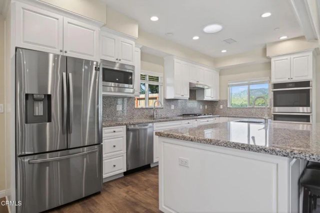 10755 Wheatland Avenue, Sunland, CA 91040