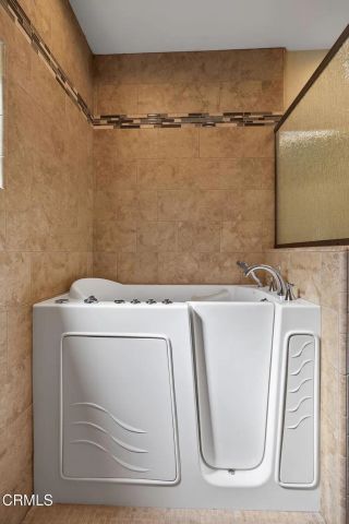 10755 Wheatland Avenue, Sunland, CA 91040