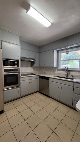 5430 13th Street, Lubbock, TX 79416
