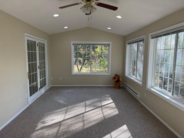 315 3rd Avenue NE, Roseau, MN 56751