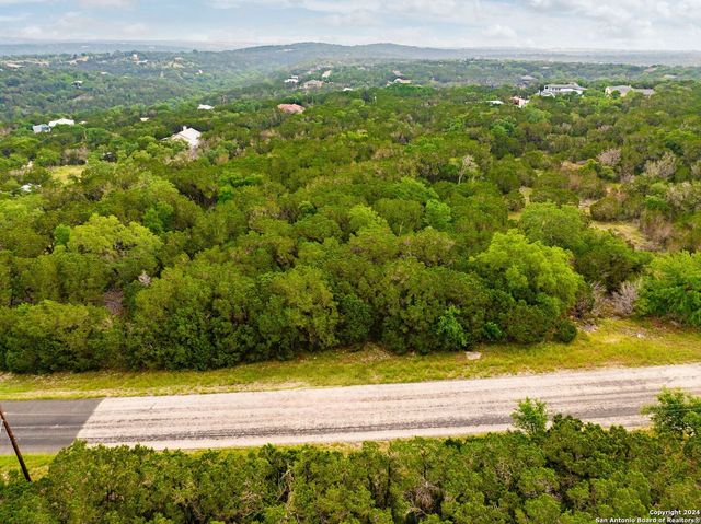 235 Hilltop Rdg, New Braunfels, TX 78132