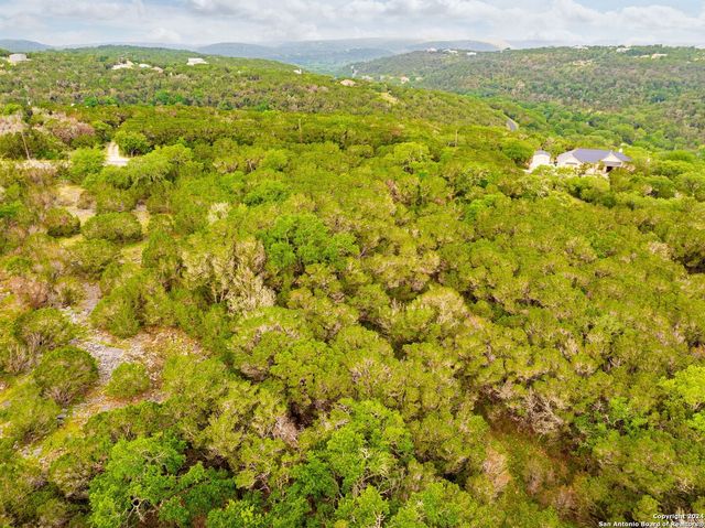 235 Hilltop Rdg, New Braunfels, TX 78132
