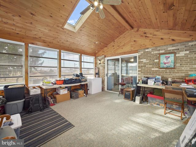 8738 OLDE SCOTLAND RD, Shippensburg, PA 17257
