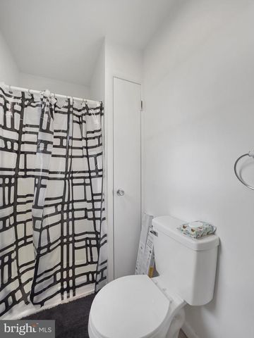8738 OLDE SCOTLAND RD, Shippensburg, PA 17257