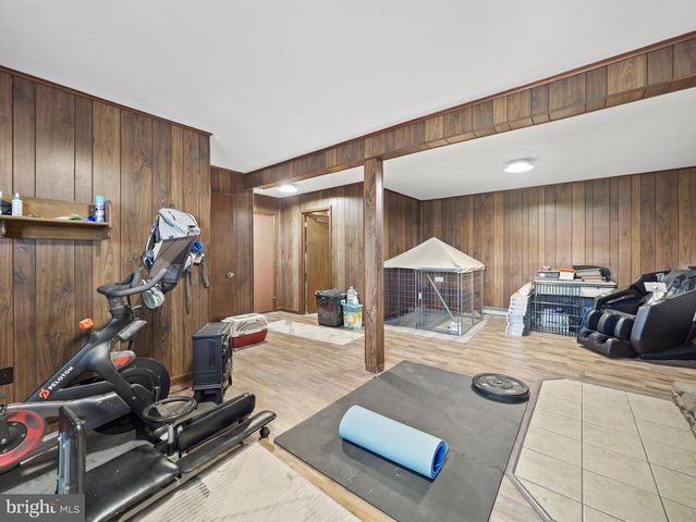 8738 OLDE SCOTLAND RD, Shippensburg, PA 17257