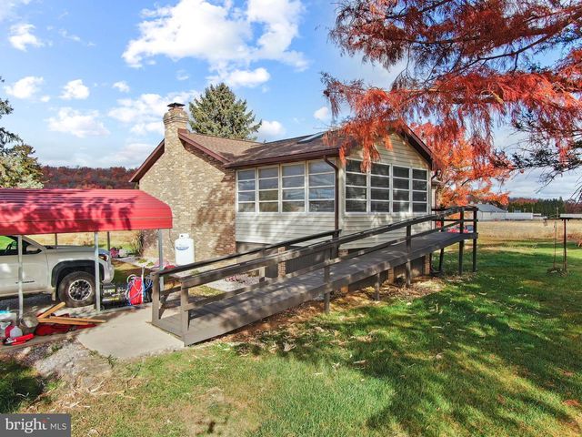 8738 OLDE SCOTLAND RD, Shippensburg, PA 17257