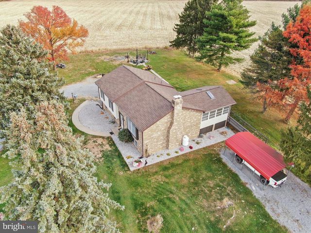 8738 OLDE SCOTLAND RD, Shippensburg, PA 17257