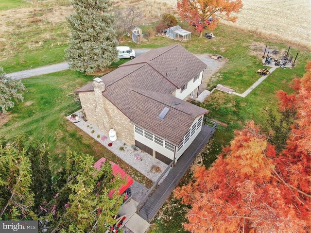 8738 OLDE SCOTLAND RD, Shippensburg, PA 17257