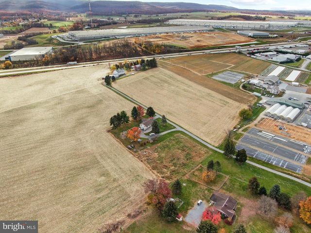 8738 OLDE SCOTLAND RD, Shippensburg, PA 17257