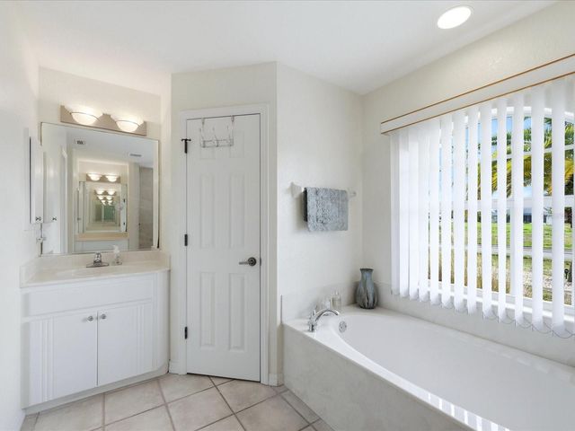 764 ROTONDA CIRCLE, Rotonda West, FL 33947