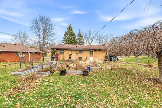 327 Grovewood Drive, Beech Grove, IN 46107