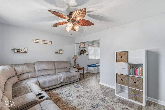 327 Grovewood Drive, Beech Grove, IN 46107