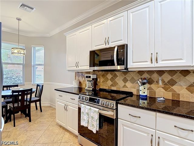 3548 Via Athena, North Fort Myers, FL 33917