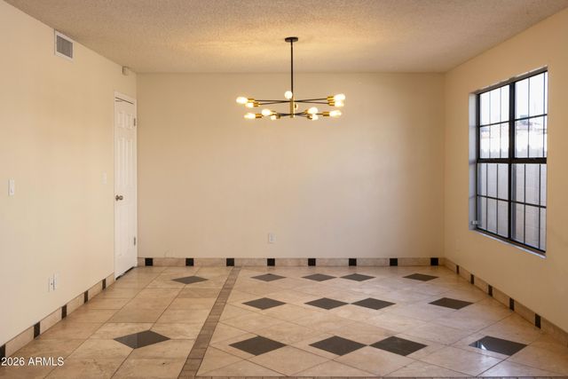 5431 W COCHISE Drive, Glendale, AZ 85302