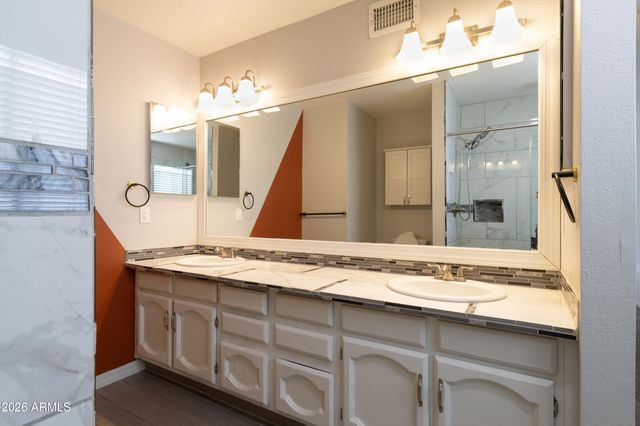 5431 W COCHISE Drive, Glendale, AZ 85302
