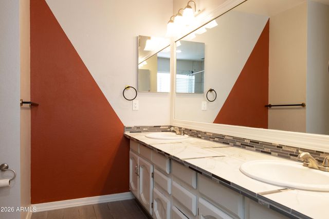 5431 W COCHISE Drive, Glendale, AZ 85302