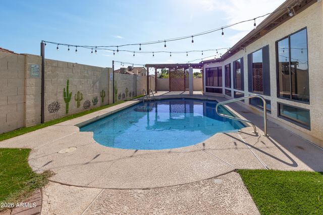5431 W COCHISE Drive, Glendale, AZ 85302