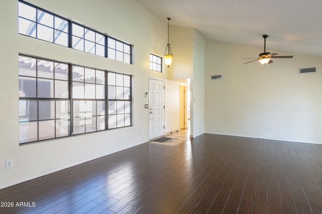 5431 W COCHISE Drive, Glendale, AZ 85302