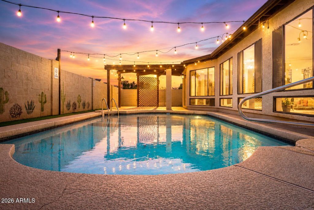 5431 W COCHISE Drive, Glendale, AZ 85302