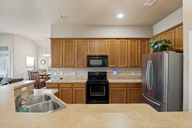 105 High Meadow Road, Red Oak, TX 75154