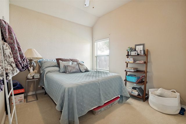 105 High Meadow Road, Red Oak, TX 75154