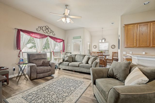 105 High Meadow Road, Red Oak, TX 75154
