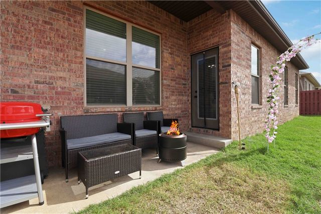 2061 Periwinkle Place, Centerton, AR 72719