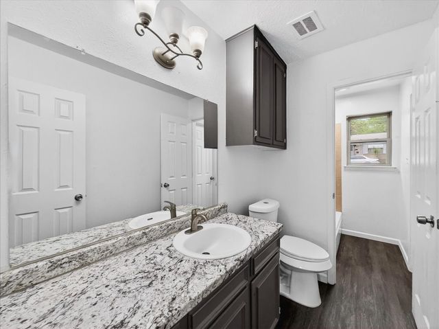 2521 Putnam Street, Fort Worth, TX 76112