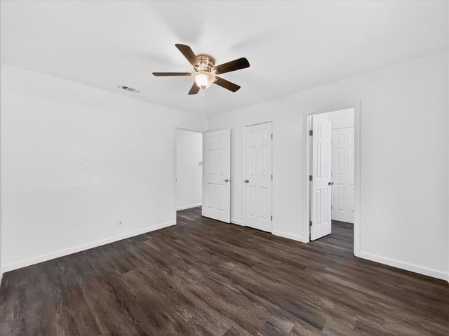 2521 Putnam Street, Fort Worth, TX 76112