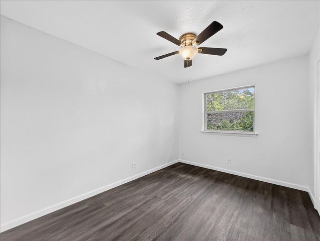 2521 Putnam Street, Fort Worth, TX 76112