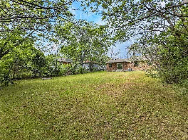 2521 Putnam Street, Fort Worth, TX 76112