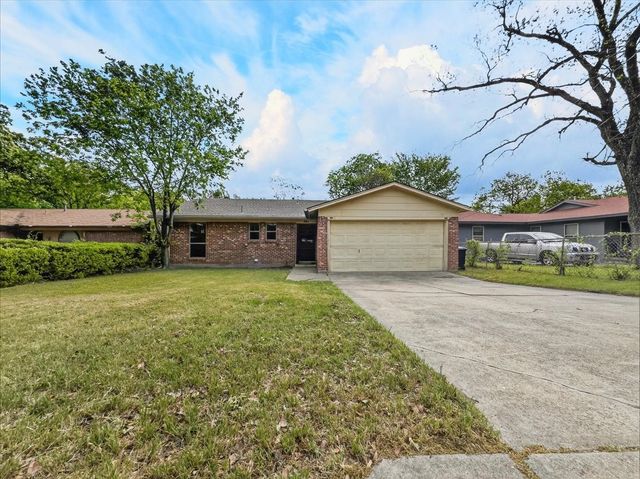 2521 Putnam Street, Fort Worth, TX 76112