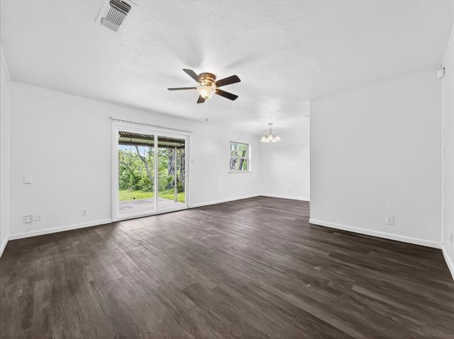 2521 Putnam Street, Fort Worth, TX 76112
