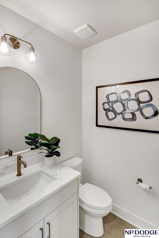 20131 R Street, Omaha, NE 68135