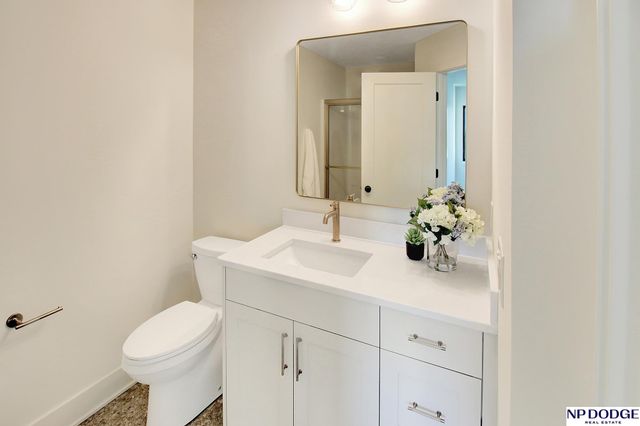 20131 R Street, Omaha, NE 68135