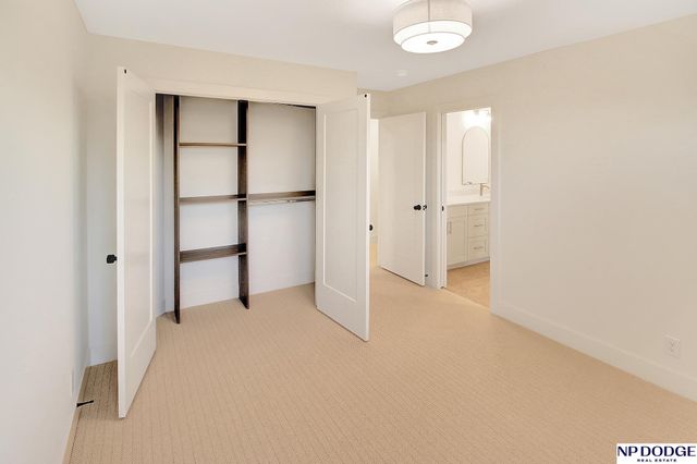 20131 R Street, Omaha, NE 68135