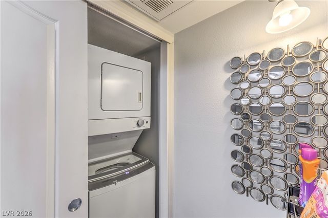 2101 Blue Breeze Drive 107, Las Vegas, NV 89128