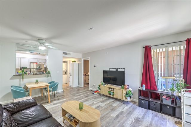 2101 Blue Breeze Drive 107, Las Vegas, NV 89128