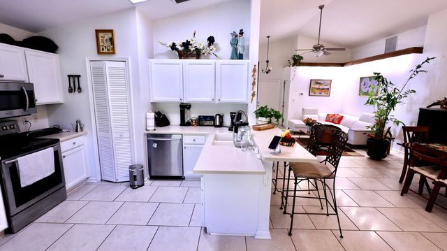 2220 Soundings Court, Greenacres, FL 33413