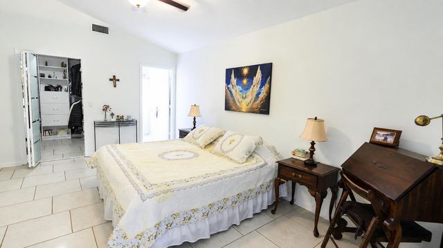 2220 Soundings Court, Greenacres, FL 33413