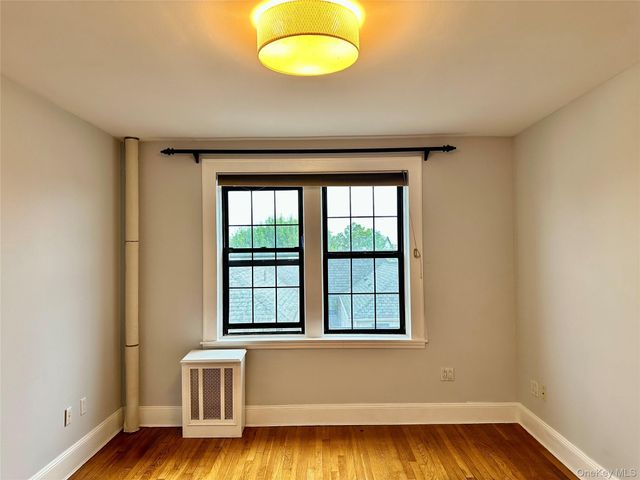 68-36 Burns D3, Forest Hills, NY 11375