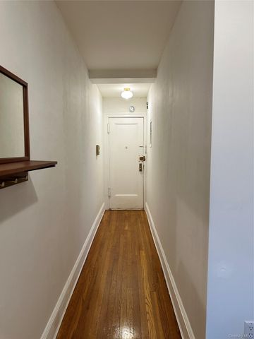 68-36 Burns D3, Forest Hills, NY 11375